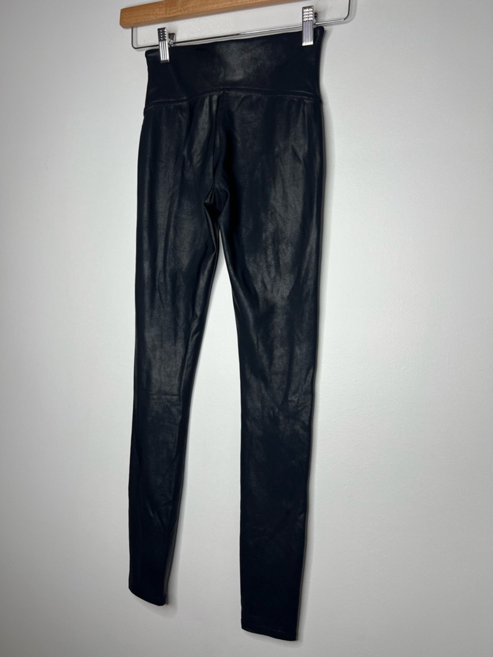 SPANX Faux Leather Leggings Black Coated Skinny Pull On Ankle Length Size Small - Picture 6 of 12